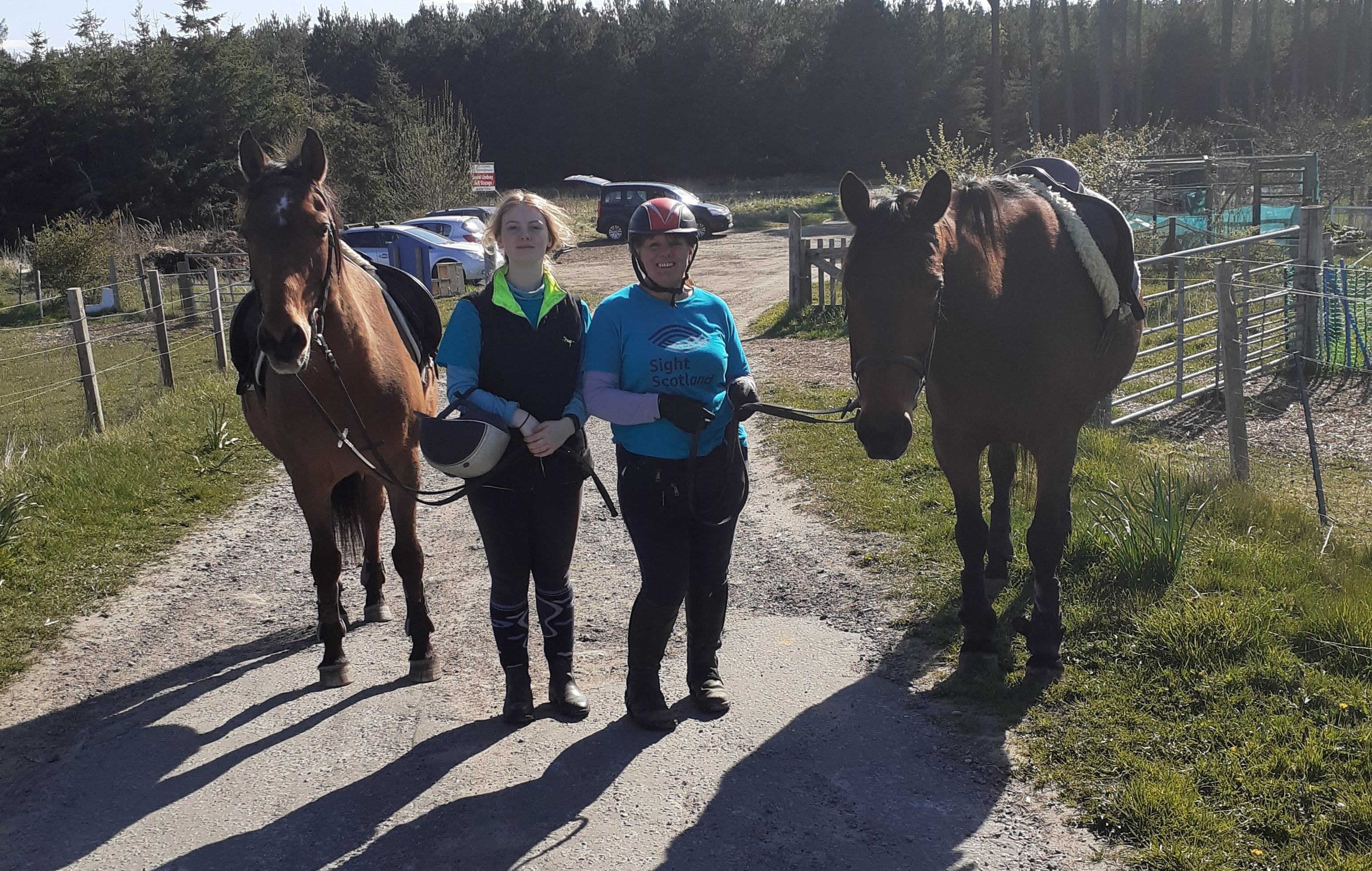 Imogen and Cheryll Hilton complete their Virtual Kiltwalk on horses